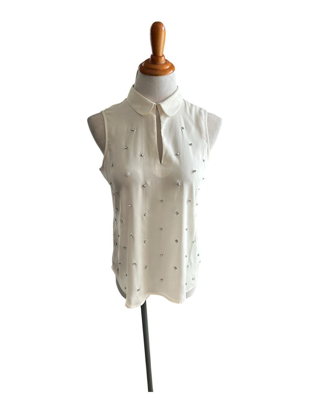NWT Ann Taylor Cream Sleeveless Beaded Collar Blouse